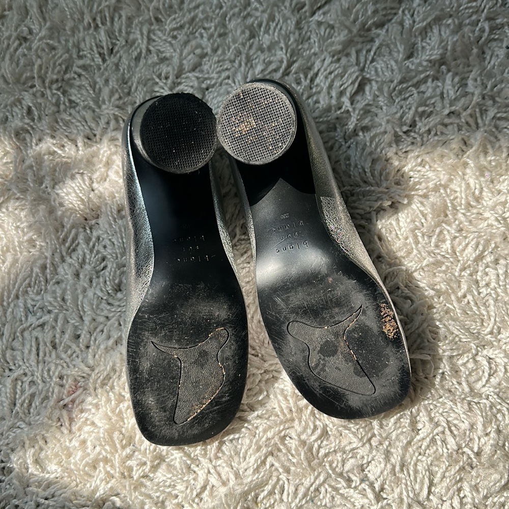 Silver heels - Picture 4 of 4